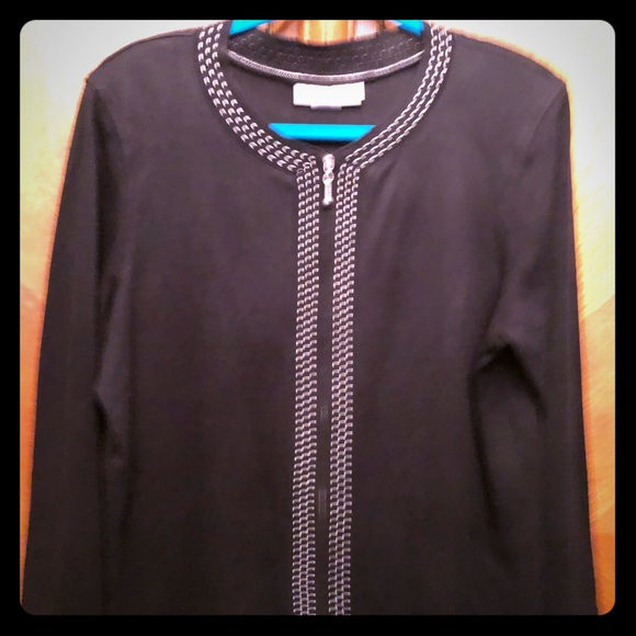 Sweater - Picture 1 of 5